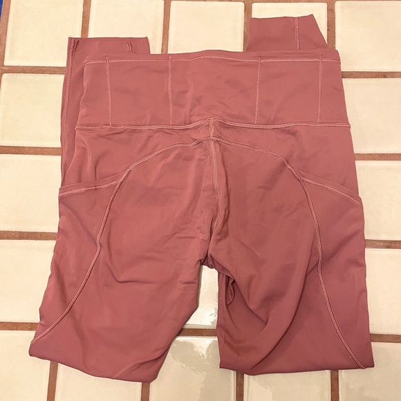 Lululemon Align High Rise Pant W/ Pockets 🧘‍♀️ - Picture 3 of 6